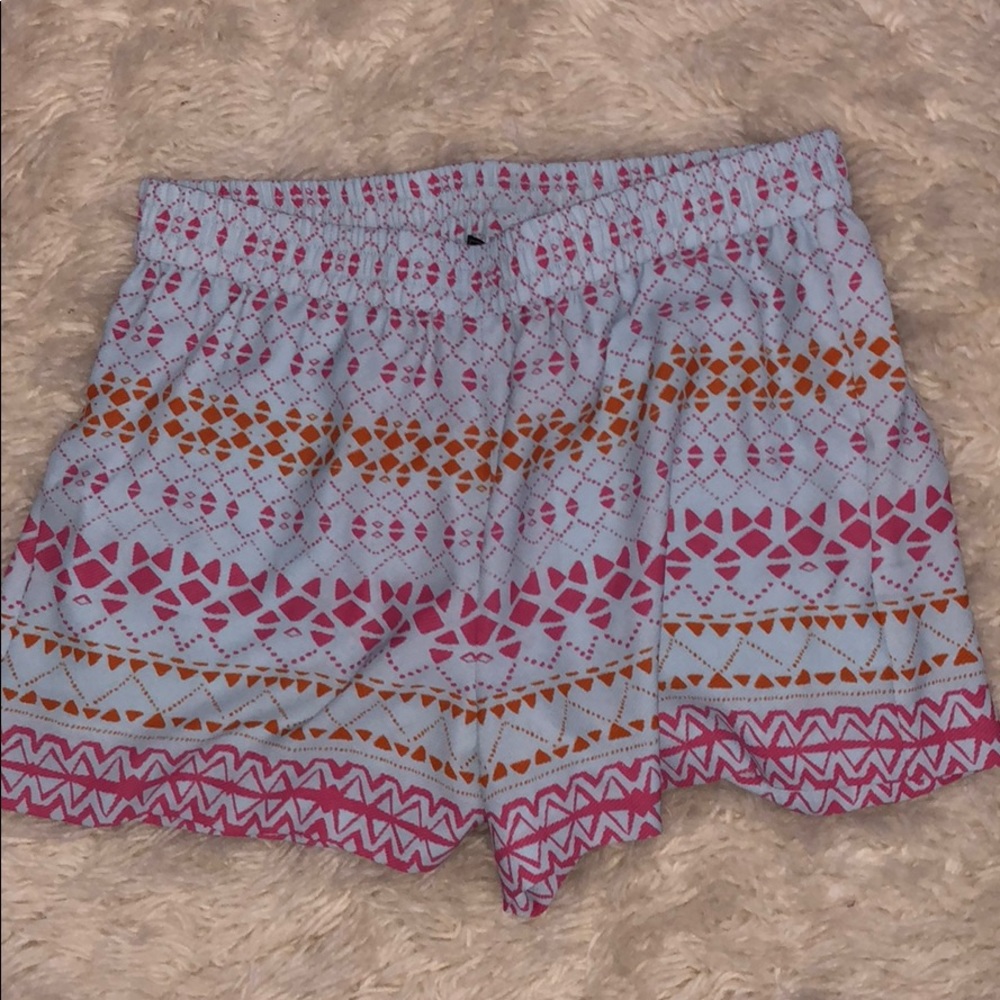 BCBG comfortable shorts